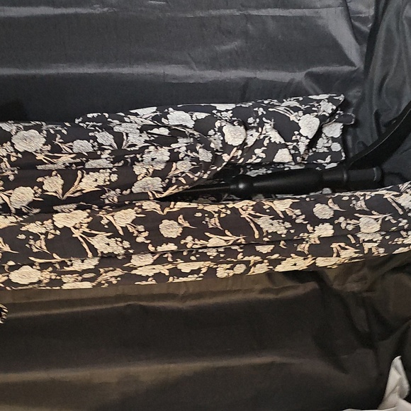 Zara Black and White Floral Maxi Dress - Picture 5 of 14